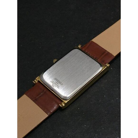 Vintage Style Seiko Quartz Mens Gold Watch & Blue accents W/ Leather Strap - Picture 6 of 6